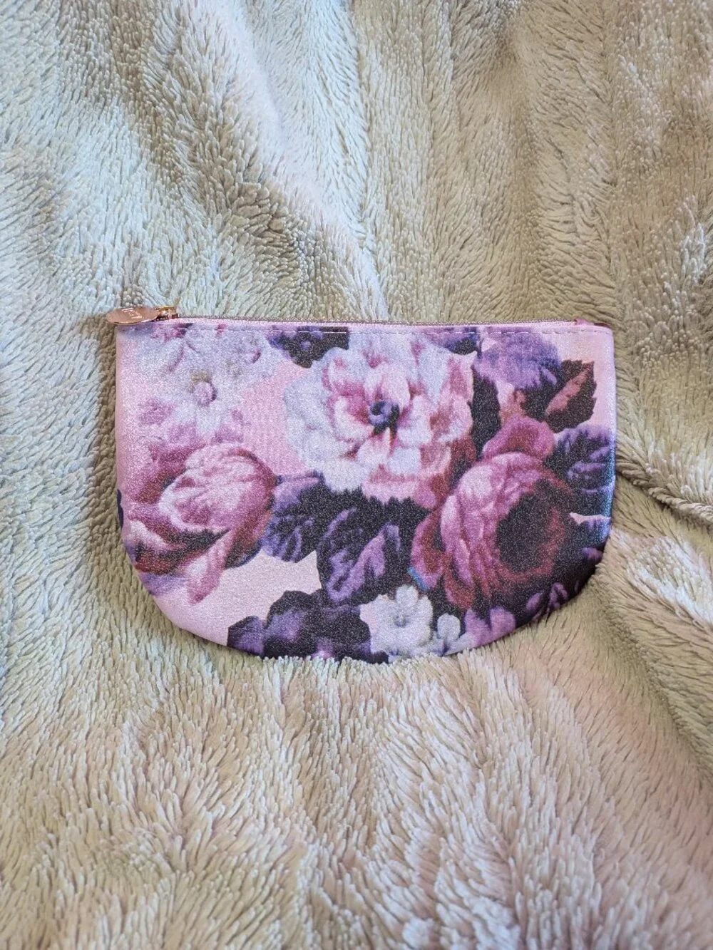 Ipsy May 2022 Glam Bag Floral Spring Summer Flower Cosmetic Makeup New